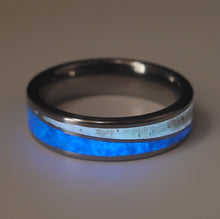 Load image into Gallery viewer, The &quot;Tidal Serenity&quot; Ring Made from the Beach Sand
