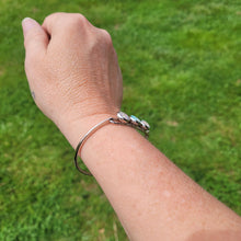 Load image into Gallery viewer, Cremation Ash Memorial Bracelet -Eternal Tides