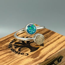 Load image into Gallery viewer, Everlasting Duo Keepsake Ring