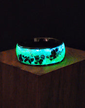 Load image into Gallery viewer, The Irish Love Song Ring