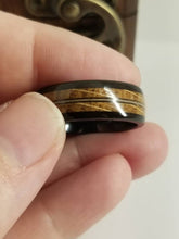 Load image into Gallery viewer, Whiskey Barrel Wood & Guitar String Ring