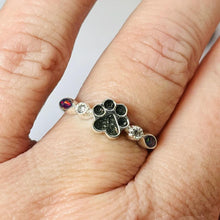 Load image into Gallery viewer, Paw Print Memorial Ring
