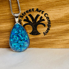 Load image into Gallery viewer, Teardrop Memorial Pendant - Titanium
