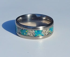The Lost Luna Memorial Ring - Cremation Ash and Opal - Glow-in-the-Dark - Titanium