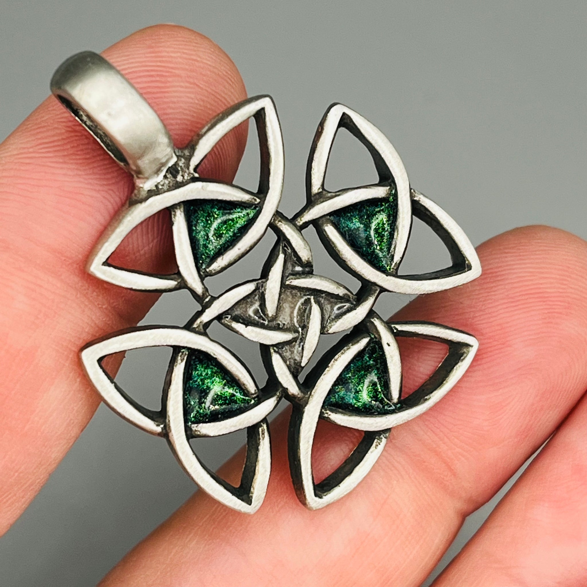 Celtic Memory Knot - Antiqued Pewter Memorial Pendant – Cotton