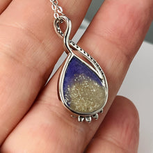 Load image into Gallery viewer, Daisy Memorial Necklace
